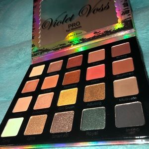 BRAND NEW Violet Voss Like a Boss